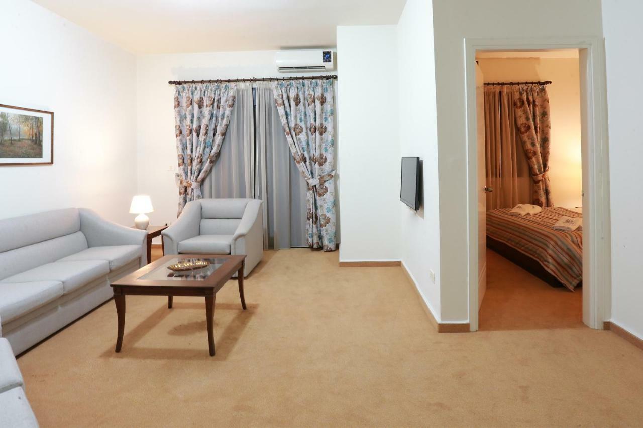 Nine Seven Hotel Adma wa Dafneh Exterior photo